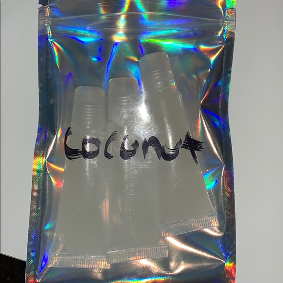 Lip Gloss & Charm Bracelets - Picture 5 of 7